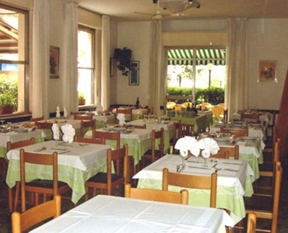 Hotel Leda Rimini Ngoại thất bức ảnh